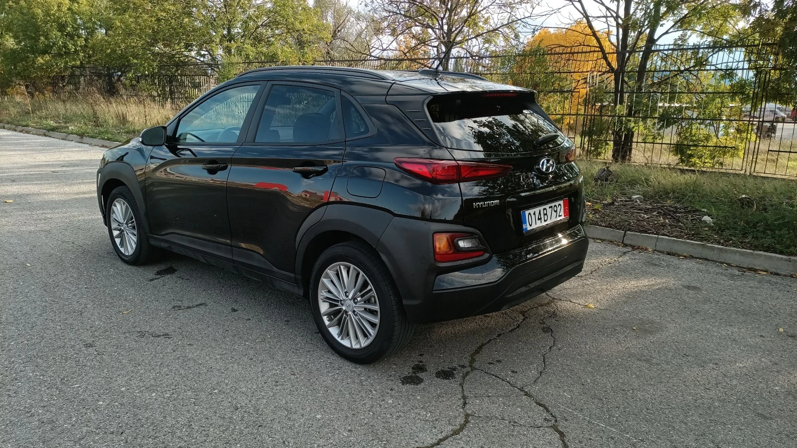 Hyundai Kona 2.0i 4X4 DISTRONIC KEYLESS - изображение 4