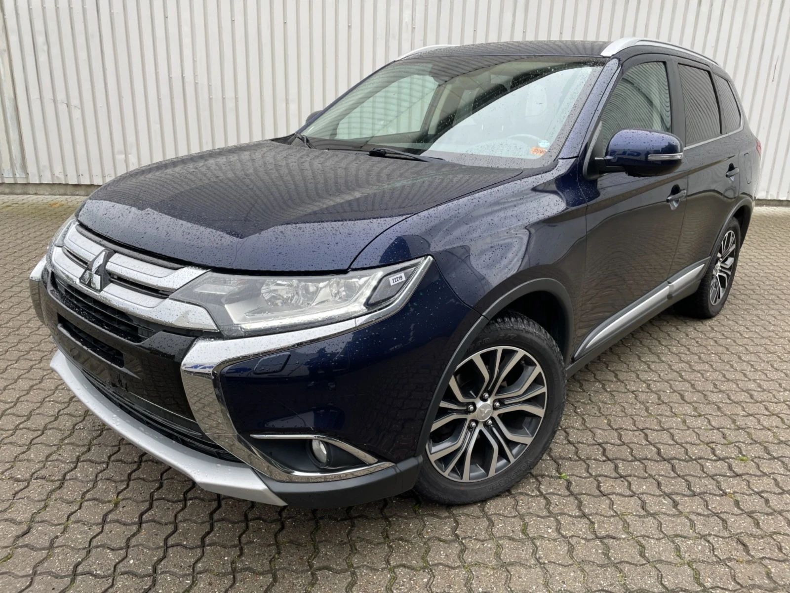 Mitsubishi Outlander Face / AWD / 2.2d / Automatic/ EU6 - изображение 2