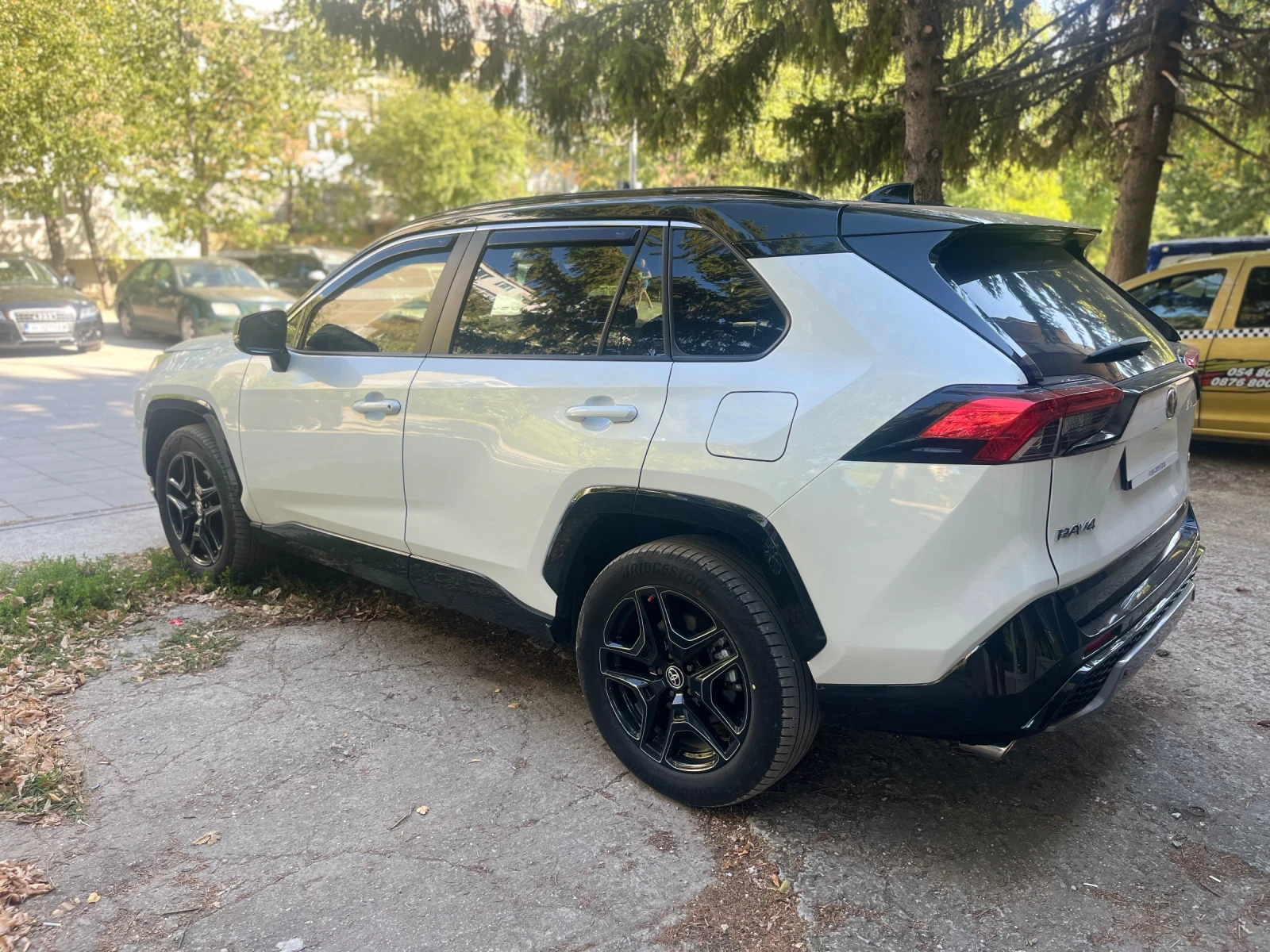 Toyota Rav4 2.5 HEV GR SPORT 4X4 НАЛИЧНА!!! - изображение 6