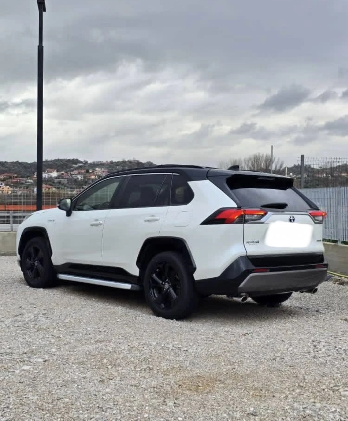 Toyota Rav4 Hybrid 2.5 AWD 2019г., снимка 4 - Автомобили и джипове - 54680827