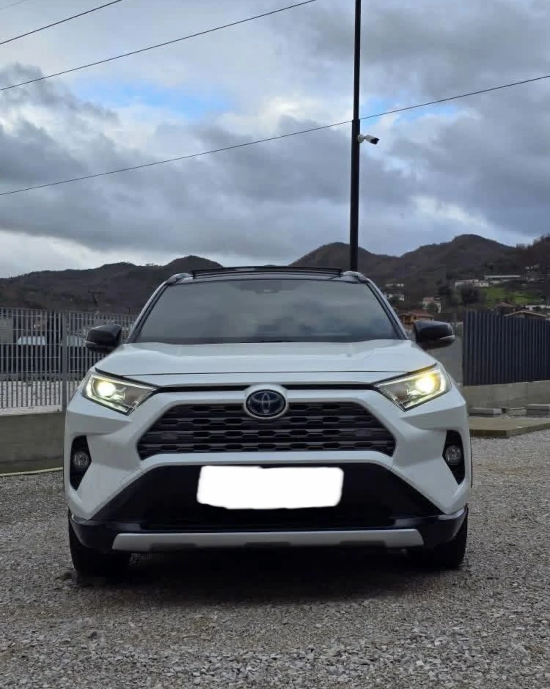 Toyota Rav4 Hybrid 2.5 AWD 2019г., снимка 5 - Автомобили и джипове - 54680827