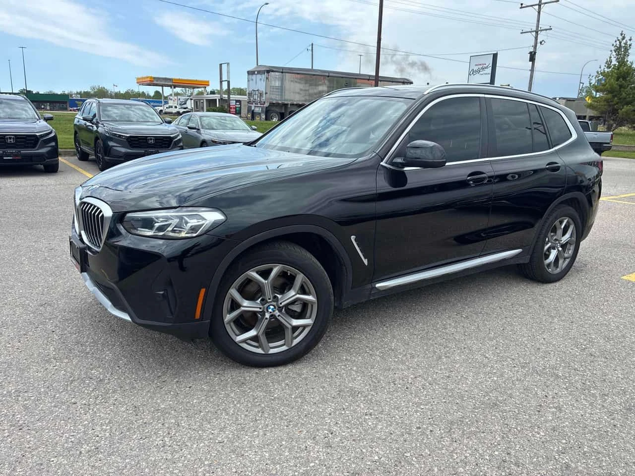 BMW X3 xDrive30i / DISTRONIC / CAMERA / АВТОКРЕДИТ, снимка 2 - Автомобили и джипове - 54706711