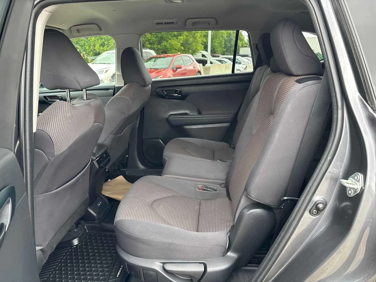 Toyota Highlander * AWD * CARFAX * ОПЦИЯ ЗА ФИНАНСИРАНЕ, снимка 14 - Автомобили и джипове - 55193560