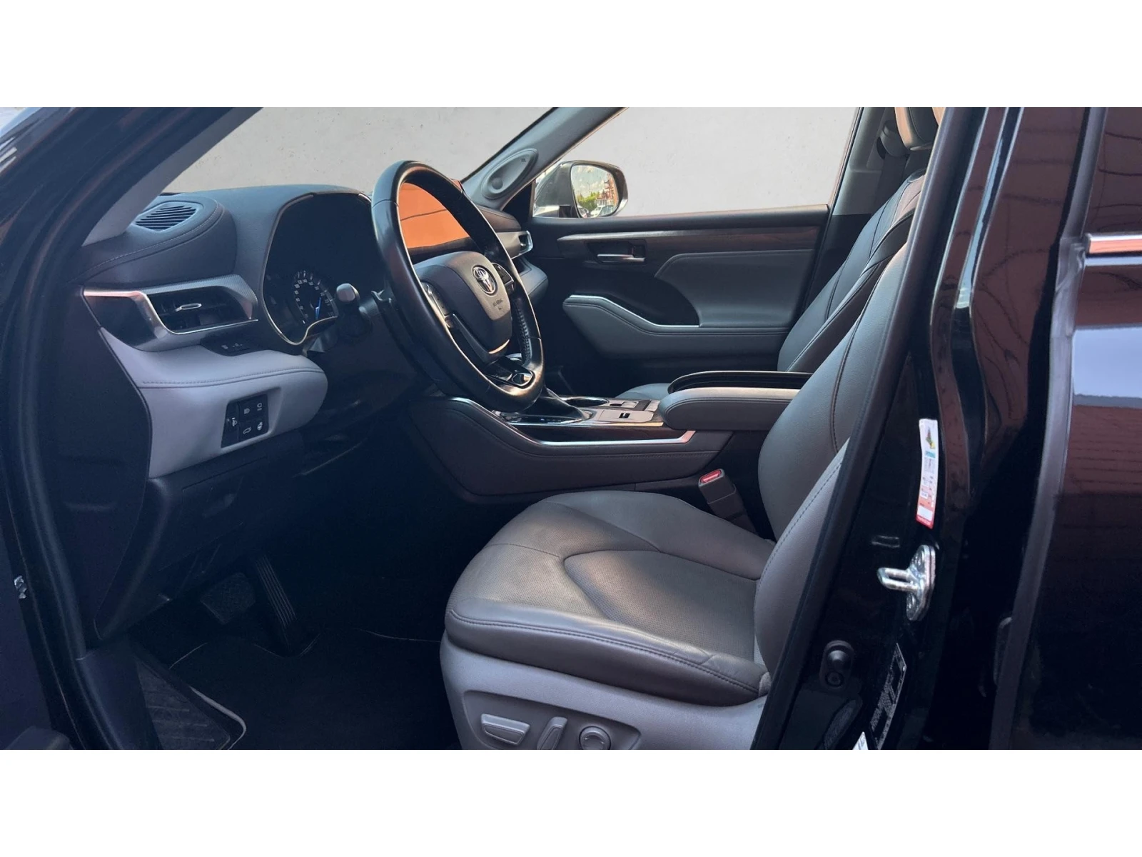 Toyota Highlander 2.5 HSD AWD-i Luxury 6+ 1, Месечна вноска от 444  , снимка 7 - Автомобили и джипове - 55654254