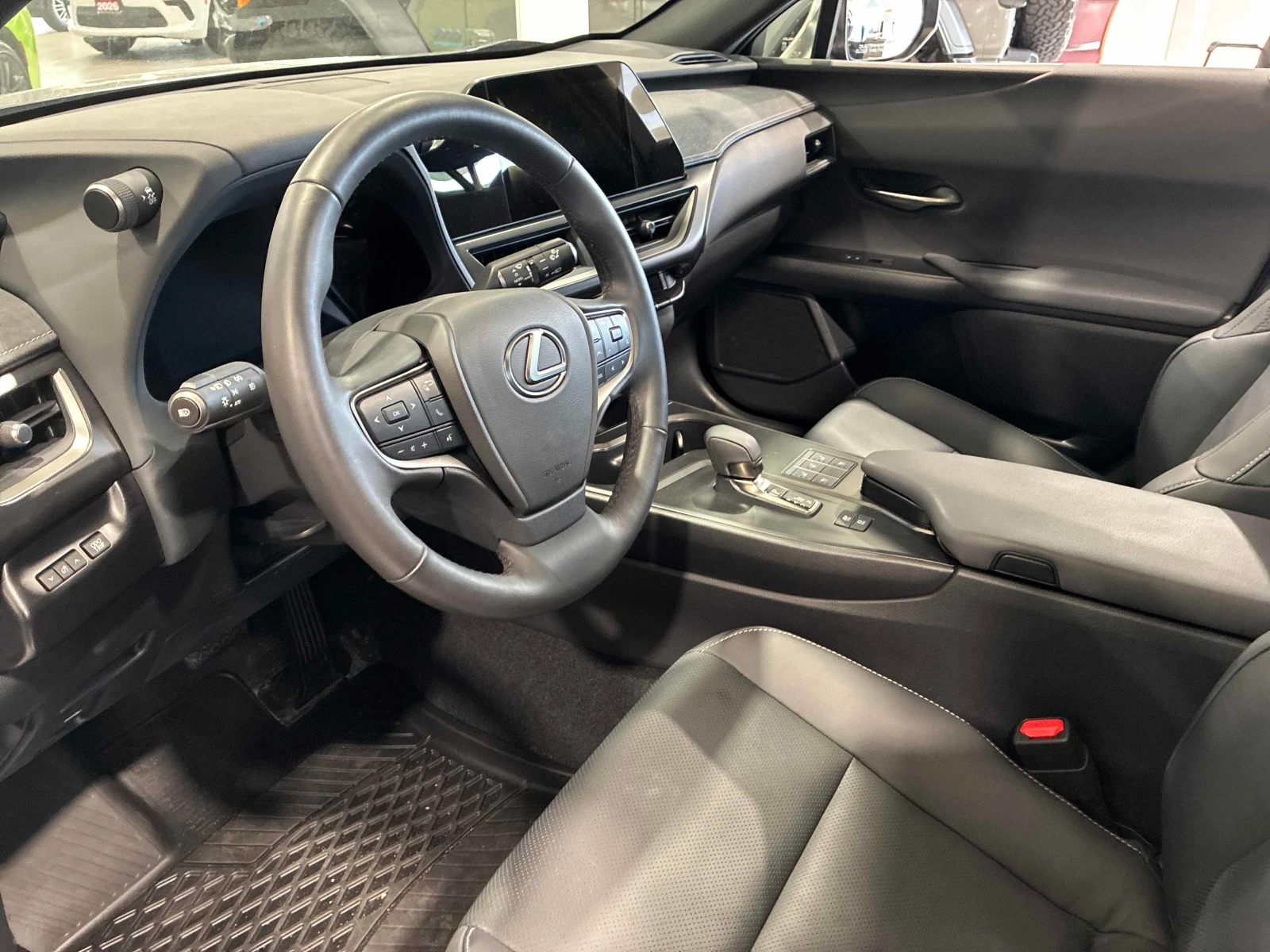 Lexus UX 300h  * CARFAX * ОПЦИЯ ЗА ФИНАНСИРАНЕ, снимка 5 - Автомобили и джипове - 55879826