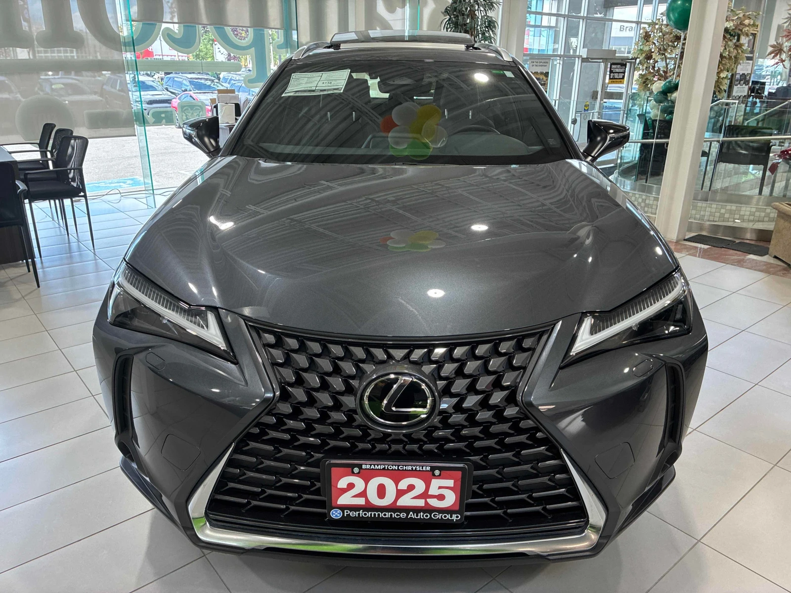 Lexus UX 300h  * CARFAX * ОПЦИЯ ЗА ФИНАНСИРАНЕ, снимка 6 - Автомобили и джипове - 55879826