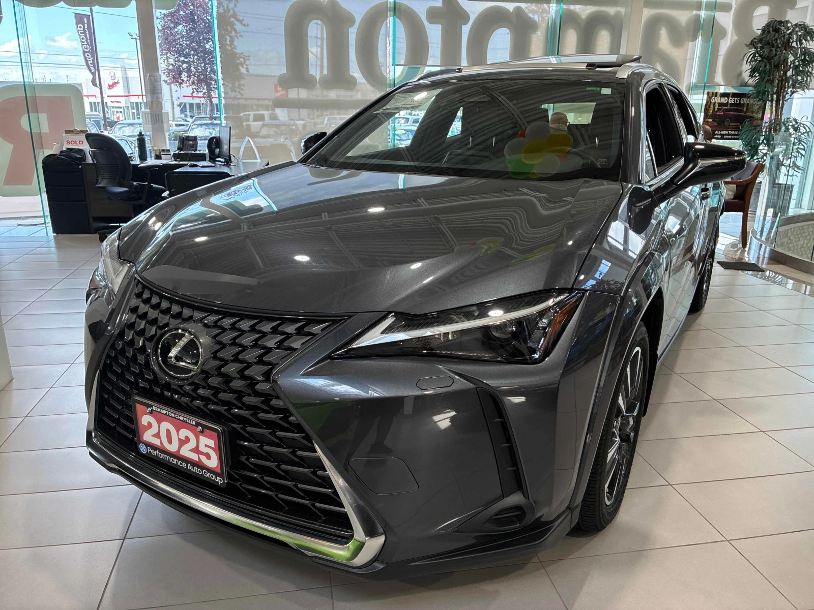 Lexus UX 300h  * CARFAX * ОПЦИЯ ЗА ФИНАНСИРАНЕ
