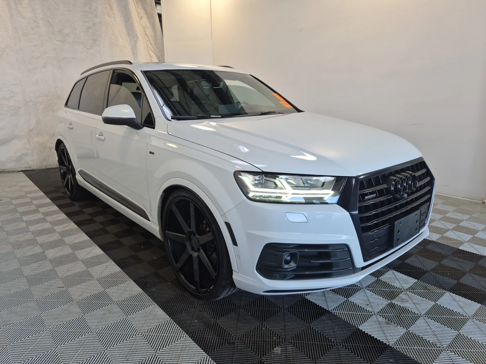 Audi Q7 CARFAX * БЕЗ ИНЦИДЕНТИ, снимка 2 - Автомобили и джипове - 56307599