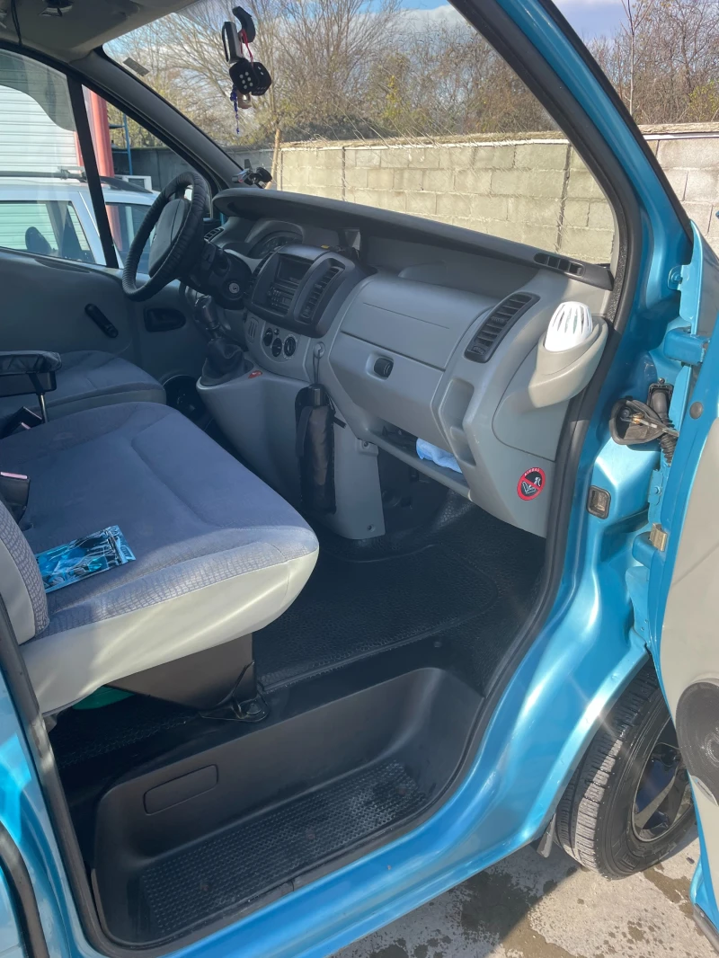 Renault Trafic, снимка 10 - Бусове и автобуси - 52693184