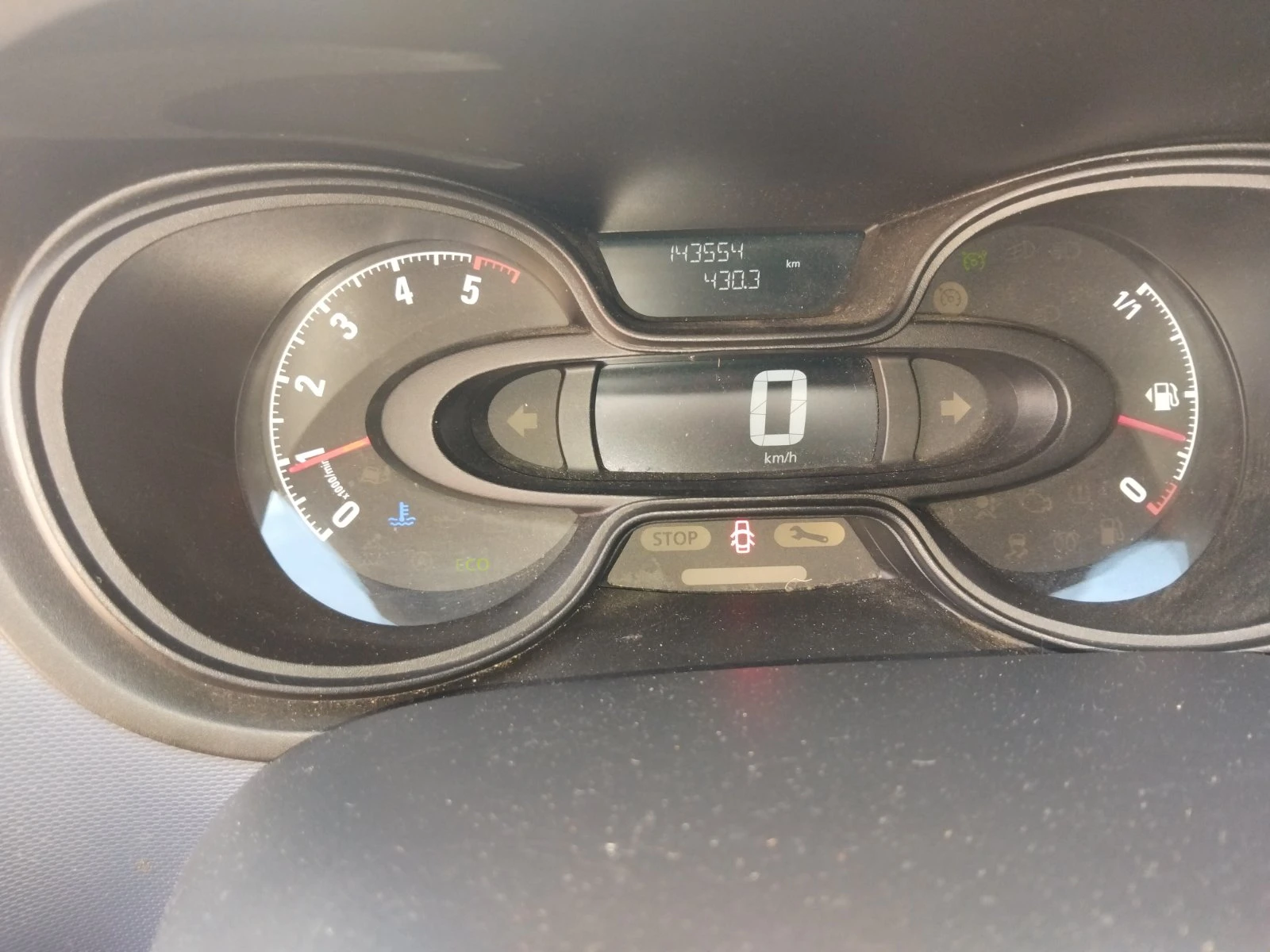Opel Vivaro CDTI 2900, снимка 10 - Бусове и автобуси - 54720663