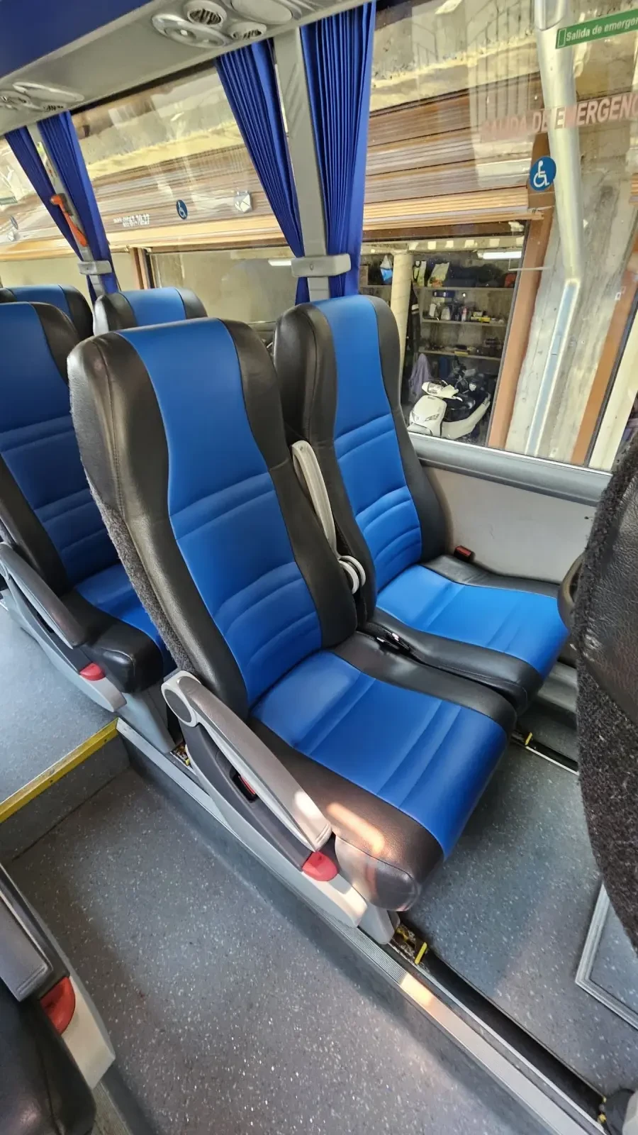 Iveco Daily 70C Ferqui 29 места, снимка 8 - Бусове и автобуси - 55205783