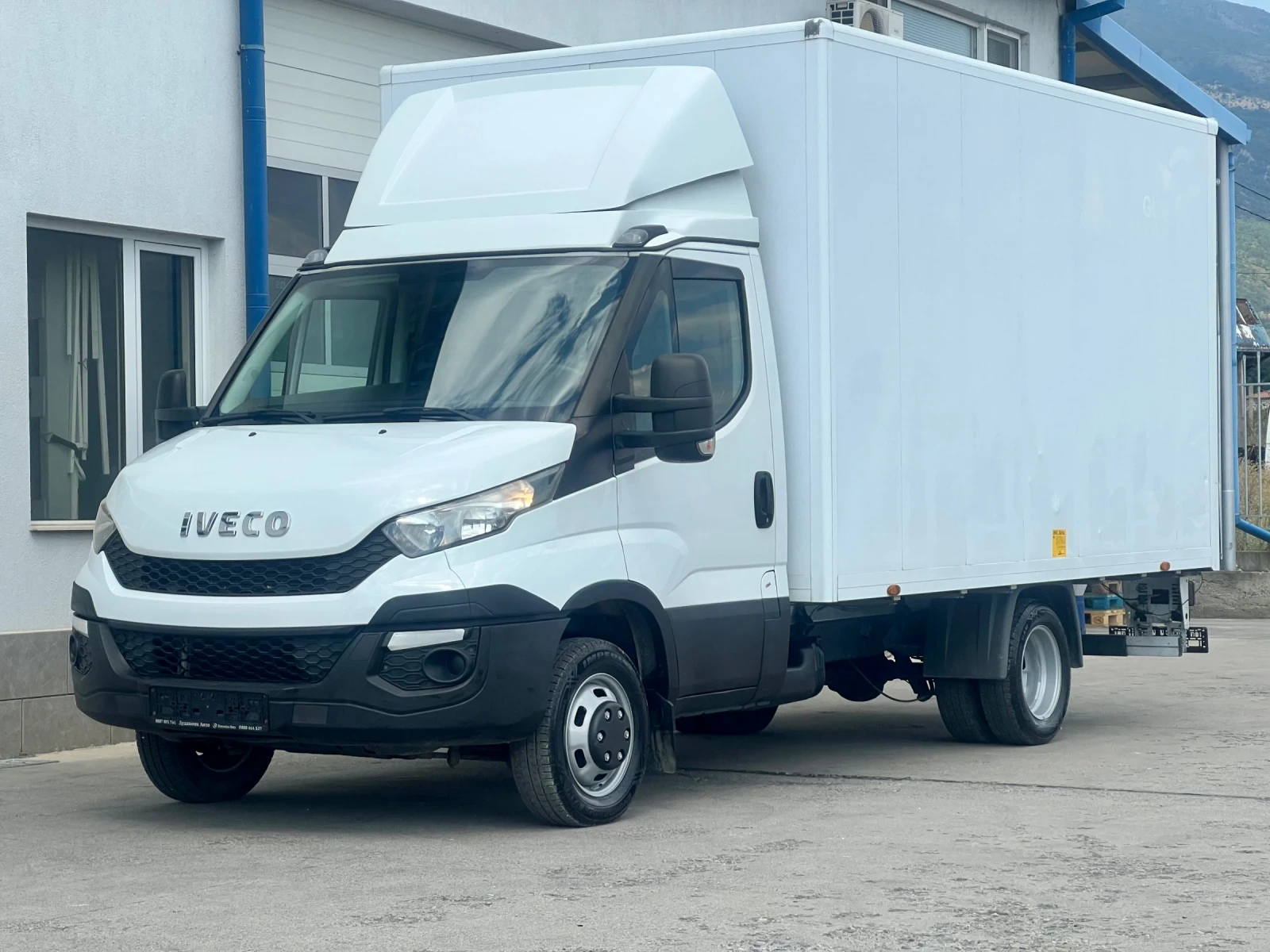 Iveco Daily 35c15 / Падащ борд / Б-категория, снимка 4 - Бусове и автобуси - 55594241