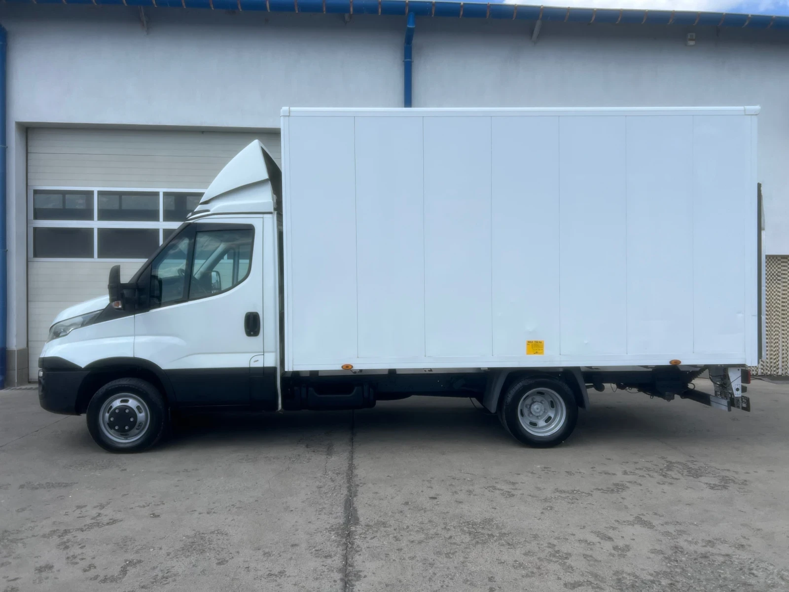 Iveco Daily 35c15 / Падащ борд / Б-категория, снимка 5 - Бусове и автобуси - 55594241