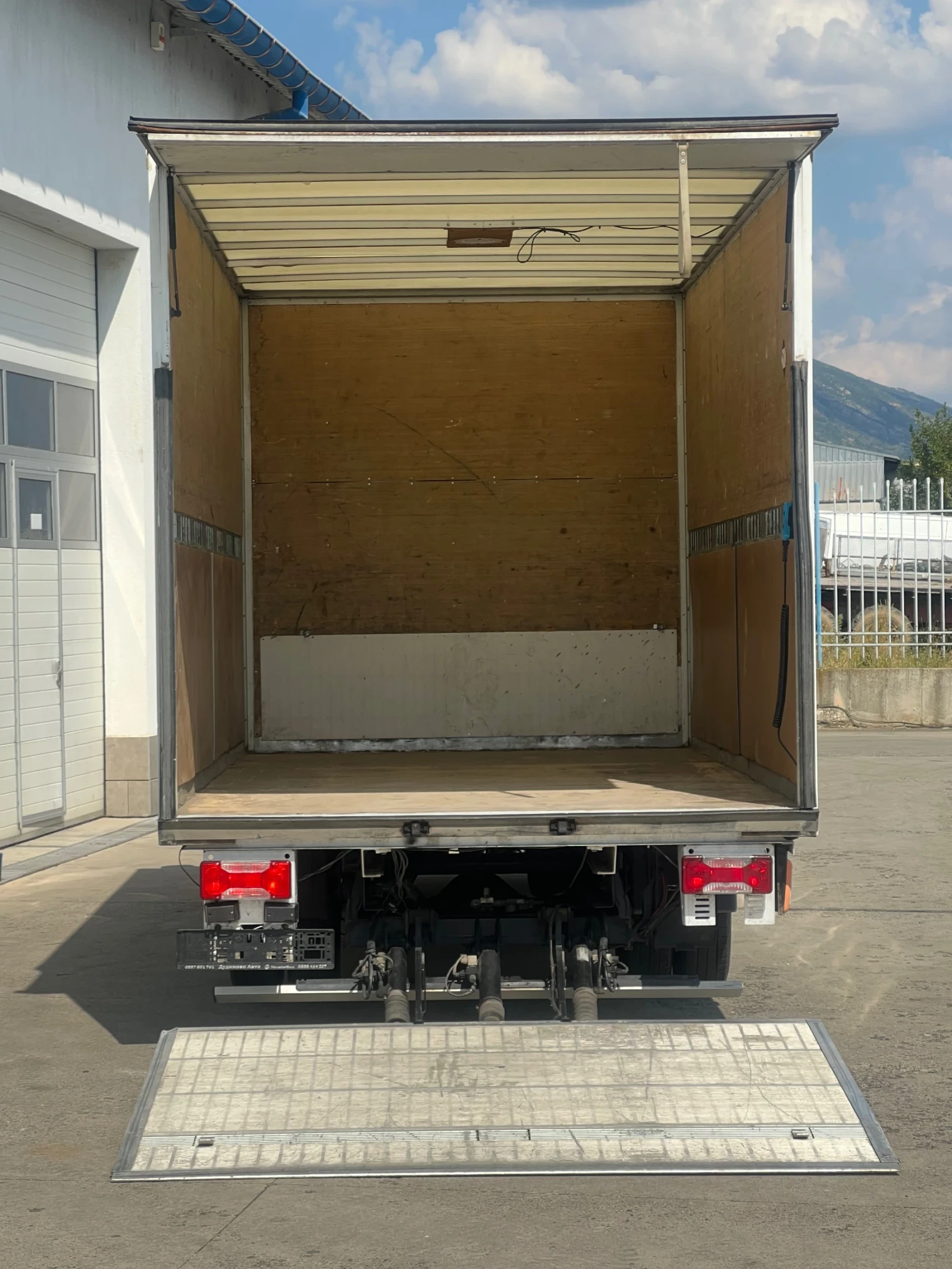 Iveco Daily 35c15 / Падащ борд / Б-категория, снимка 10 - Бусове и автобуси - 55594241