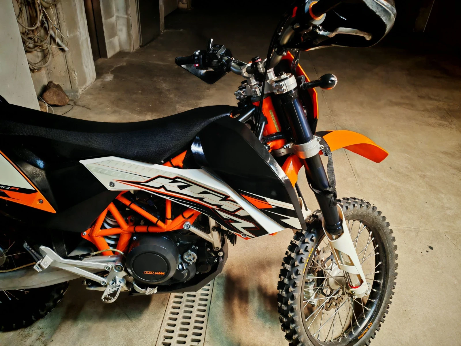 Ktm 690 Ендуро, снимка 5 - Мотоциклети и мототехника - 54094218
