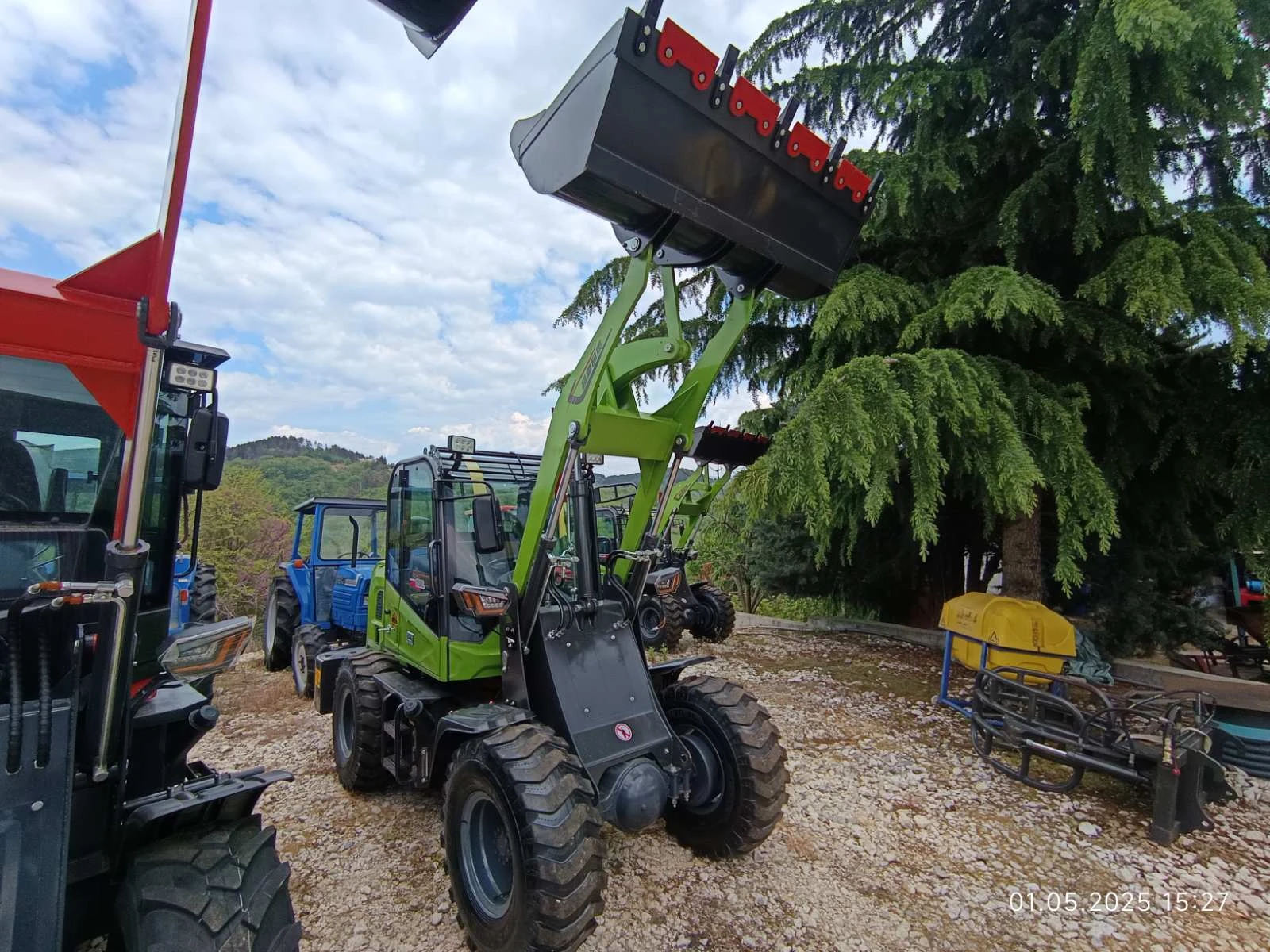 Телескопичен товарач Komatsu ЧИСТО НОВИ 65 к.с, снимка 13 - Селскостопанска техника - 53826787