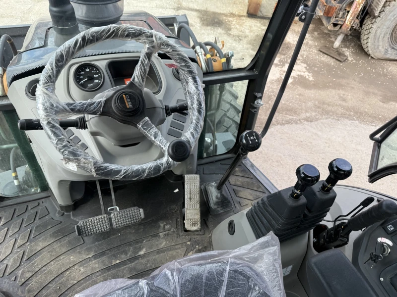 Багер Case 570SV, снимка 9 - Индустриална техника - 51956478