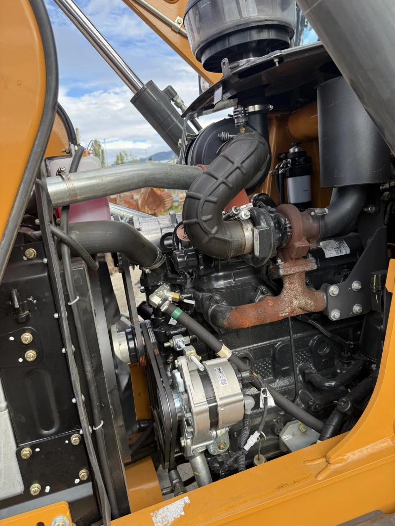 Багер Case 570SV, снимка 15 - Индустриална техника - 51956478