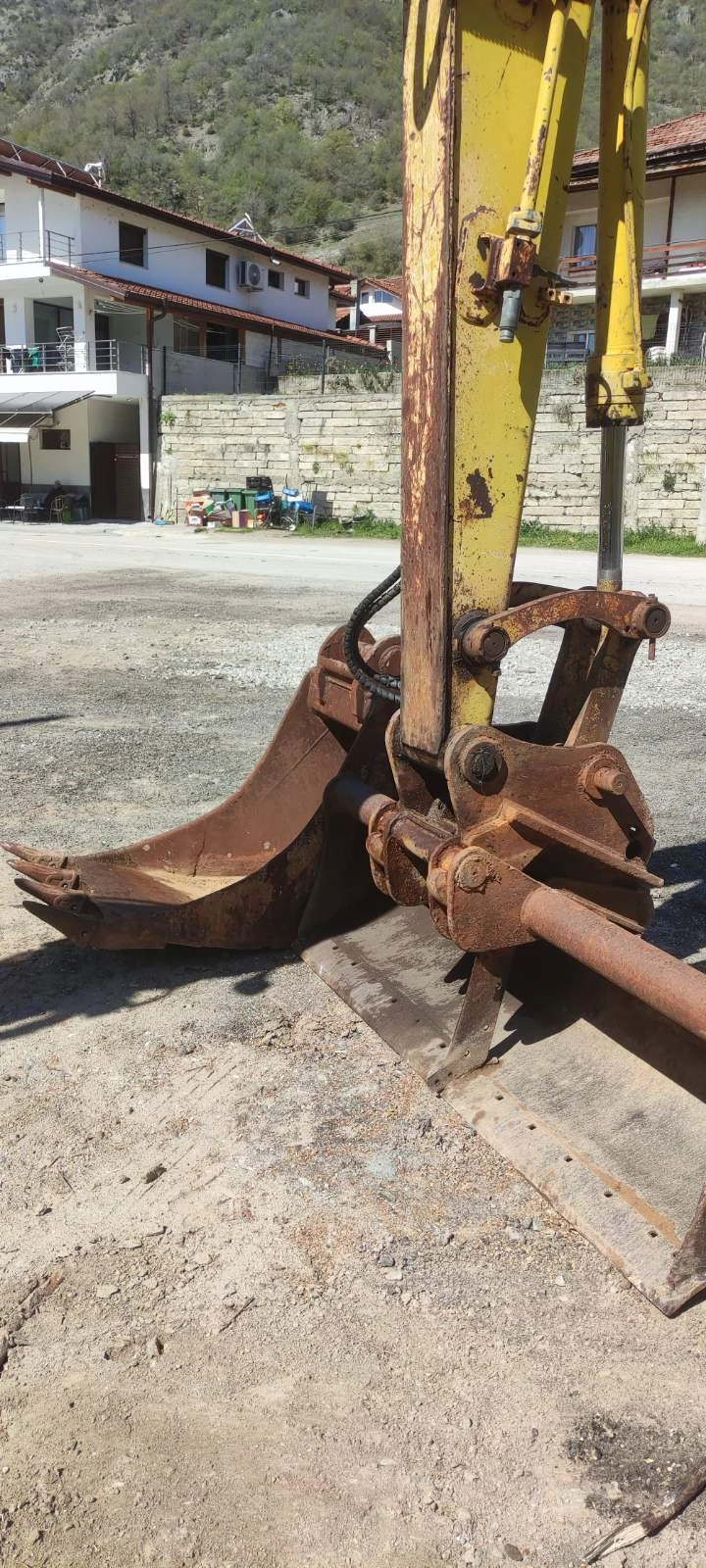 Багер Komatsu PW 130, снимка 3 - Индустриална техника - 54155861