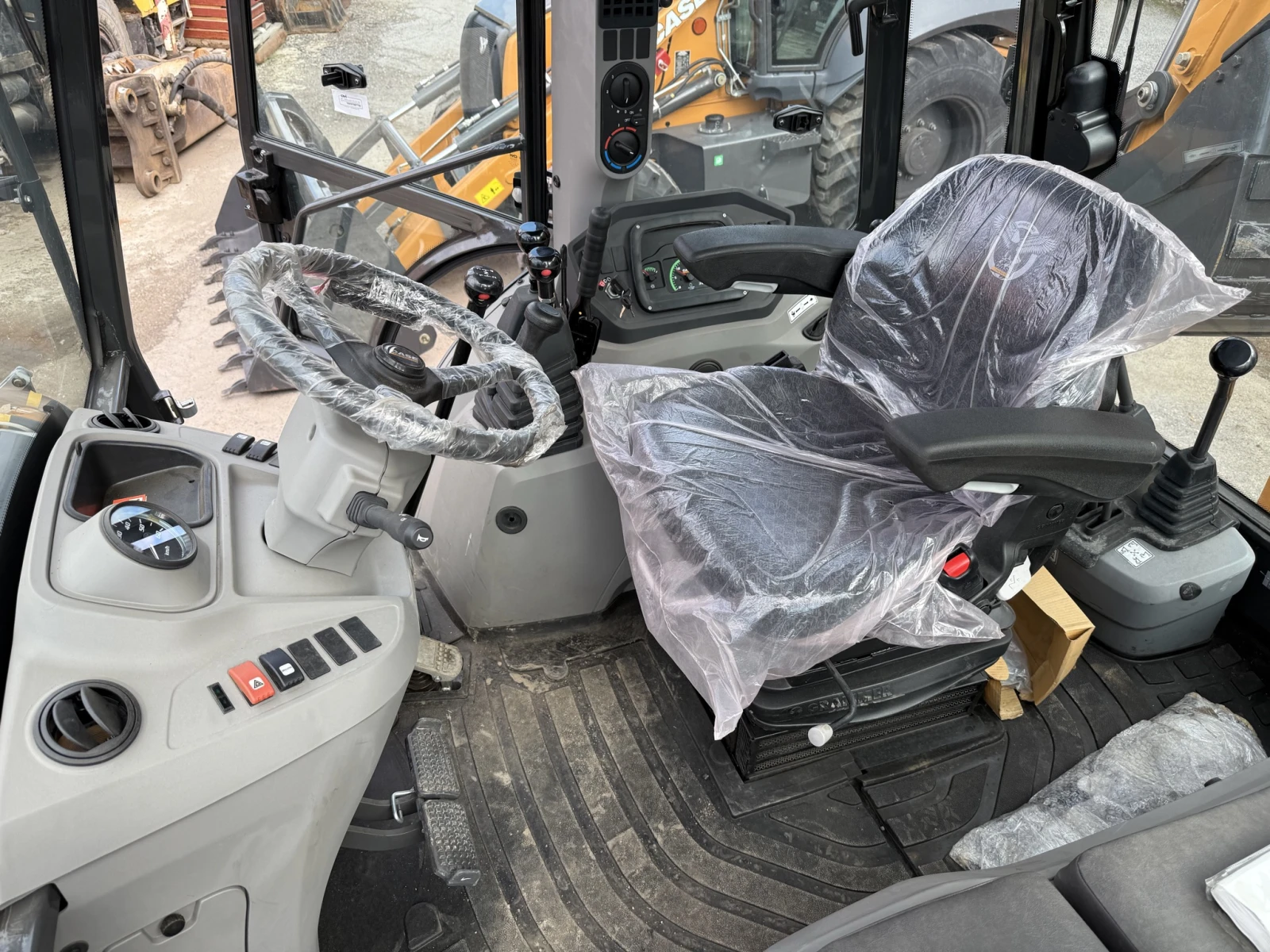  Case 570SV | Mobile.bg   11