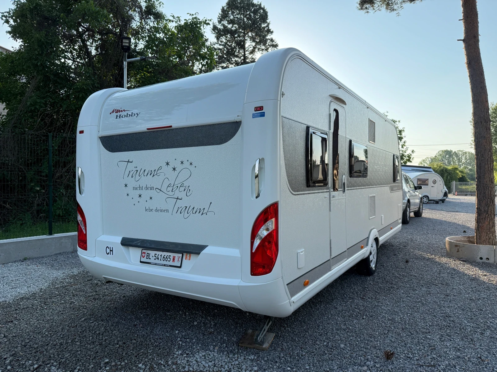 Каравана Hobby De Luxe Edition 560 - изображение 3