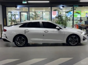 Kia K5 1.6 Turbo Prestige* ПОДГРЕВ* ОБДУХВАНЕ* КАМЕРА* , снимка 2