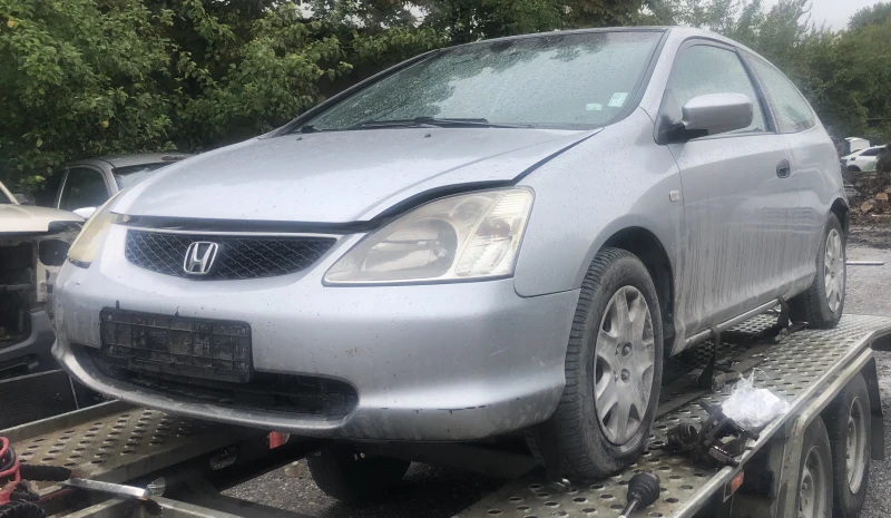 Honda Civic 1.7 CDTI, снимка 3 - Автомобили и джипове - 39270463