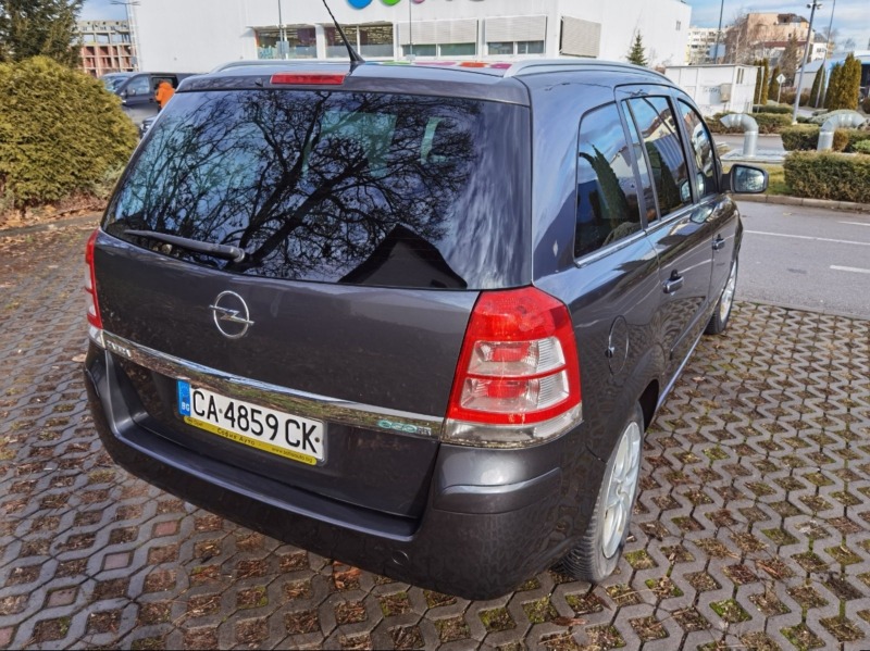 Opel Zafira B, снимка 3 - Автомобили и джипове - 45851820