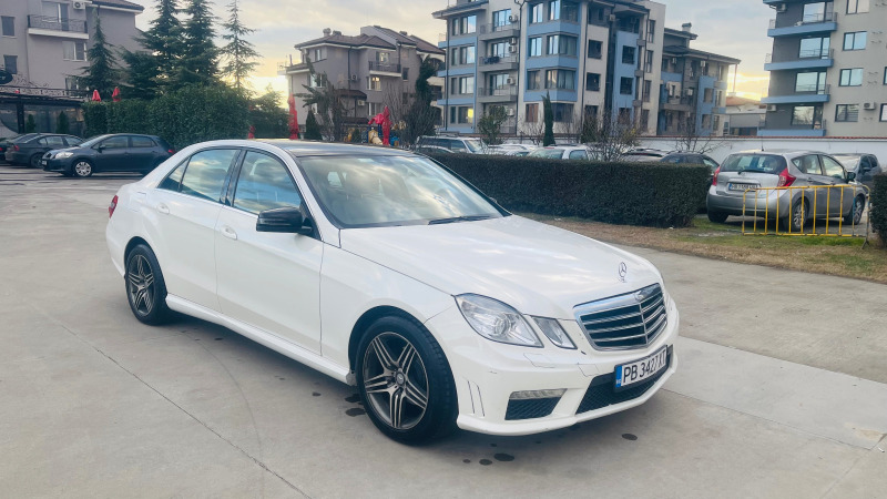 Mercedes-Benz E 200 AMG PACKET, снимка 4 - Автомобили и джипове - 46547458