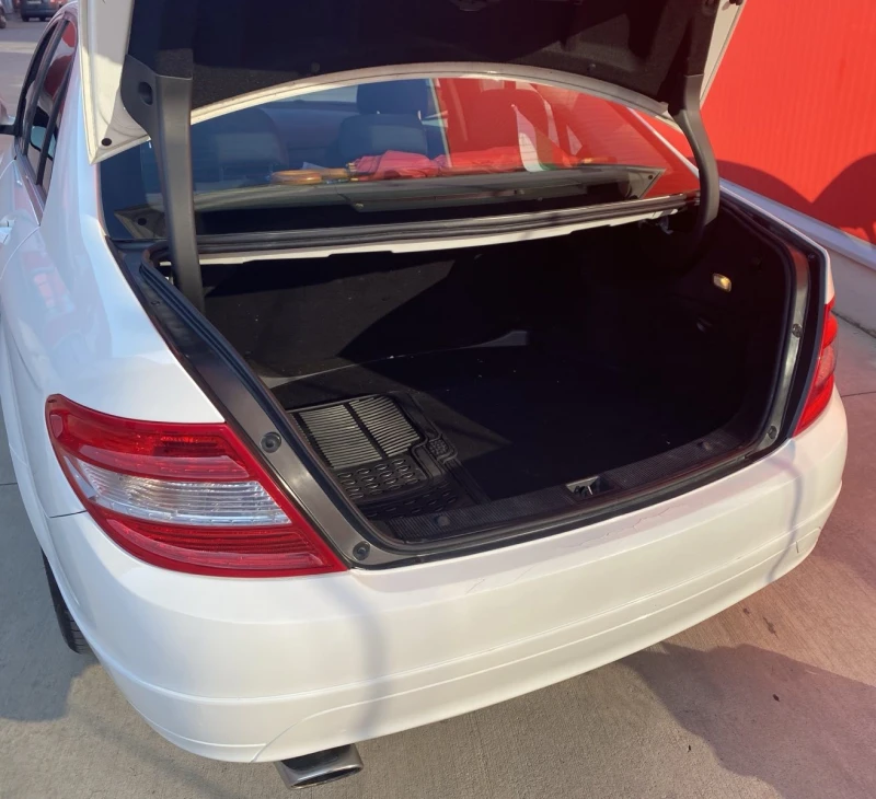 Mercedes-Benz C 220 CDI, снимка 5 - Автомобили и джипове - 47738741