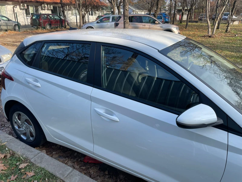 Hyundai I20 1.0 DCT ПЪРВИ СОБСТВЕНИК * Регистрирана * ЛИЗИНГ, снимка 5 - Автомобили и джипове - 48312185