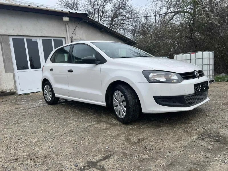 VW Polo 1.6 Tdi, снимка 2 - Автомобили и джипове - 49546526