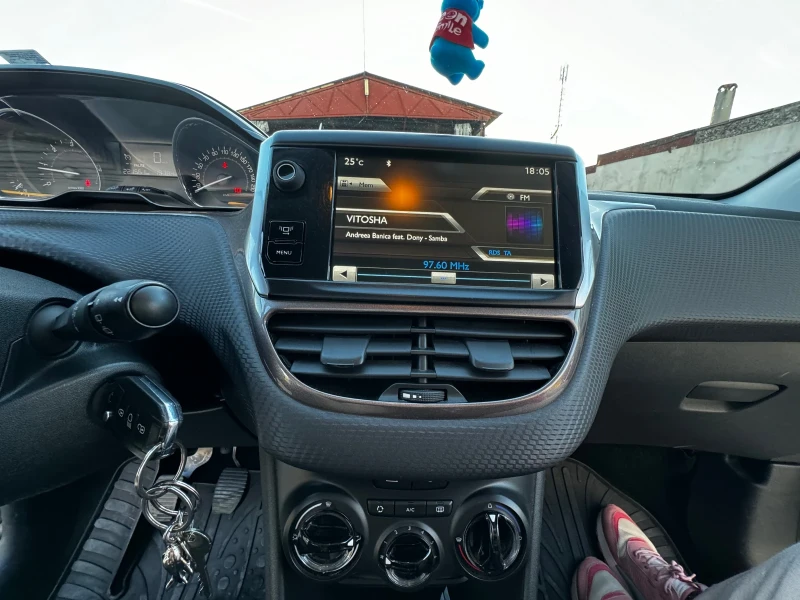 Peugeot 2008, снимка 7 - Автомобили и джипове - 52346892