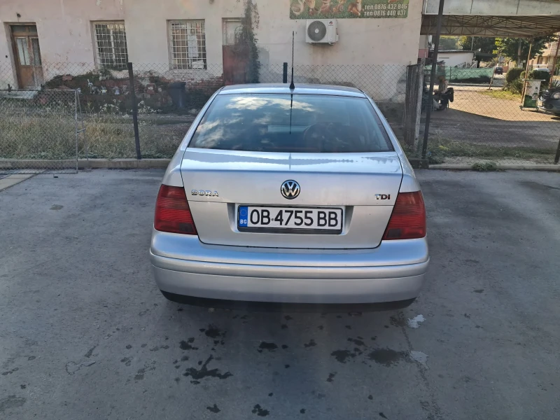 VW Bora, снимка 6 - Автомобили и джипове - 51955475