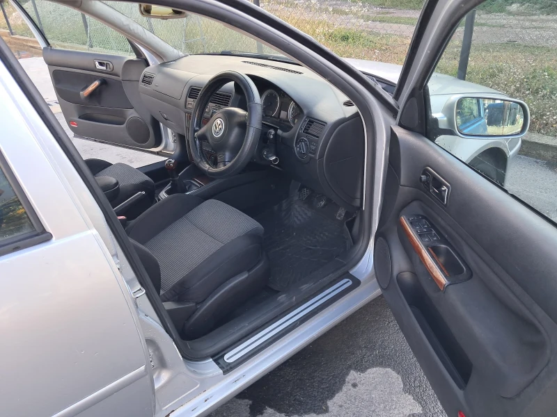 VW Bora, снимка 10 - Автомобили и джипове - 51955475