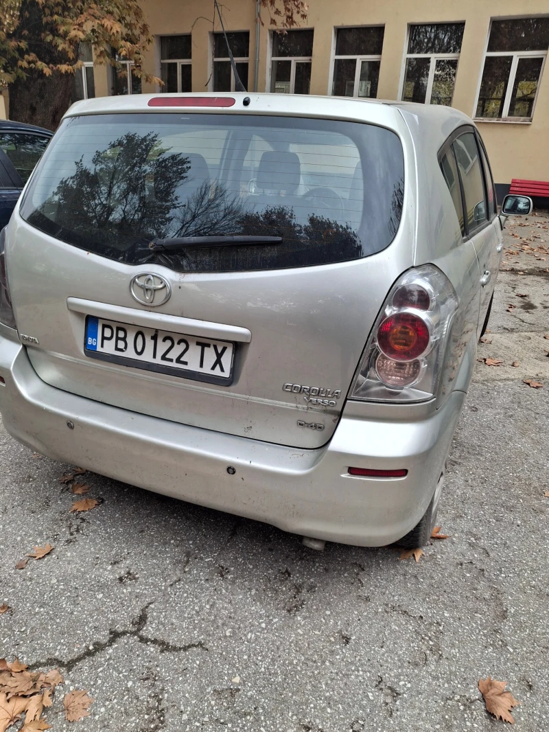 Toyota Corolla verso 1, снимка 2 - Автомобили и джипове - 52454601