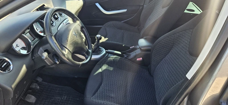 Peugeot 308 2009г* 1.6HDI, снимка 14 - Автомобили и джипове - 52659529