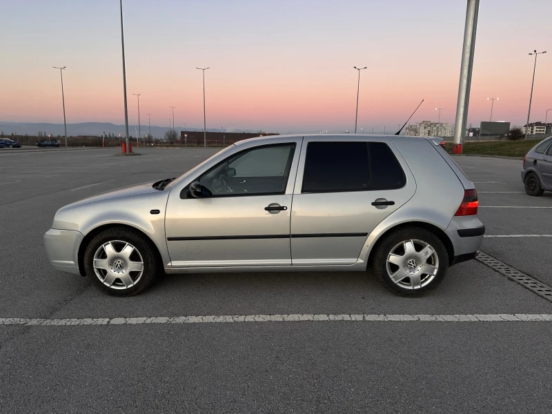 VW Golf 1.9 TDi, снимка 7 - Автомобили и джипове - 52775585