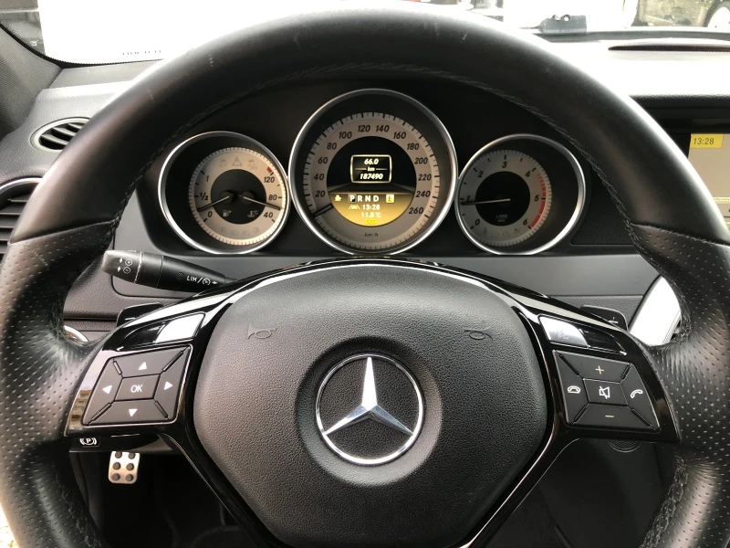 Mercedes-Benz C 220 /C 250 CDI-4 MATIC/AMG PAKET-FULL/УНИКАТ-ШВЕЙЦАРИЯ, снимка 13 - Автомобили и джипове - 52777672