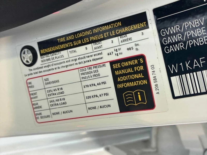 Mercedes-Benz C 300 2023 * CARFAX * БЕЗ ПЪРВОНАЧАЛНА ВНОСКА, снимка 16 - Автомобили и джипове - 53181206