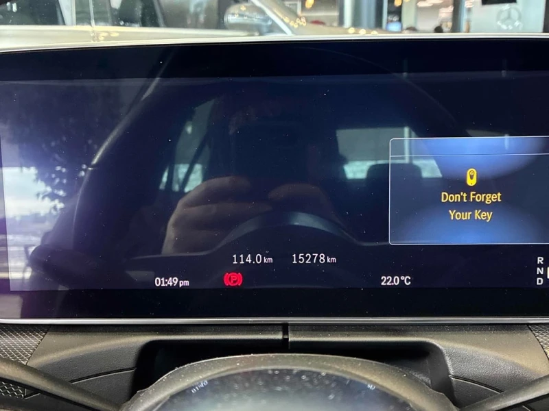 Mercedes-Benz C 300 2023 * CARFAX * БЕЗ ПЪРВОНАЧАЛНА ВНОСКА, снимка 8 - Автомобили и джипове - 53181206