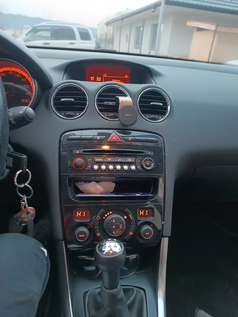 Peugeot 308 1.6  i VTi, снимка 15 - Автомобили и джипове - 53213451
