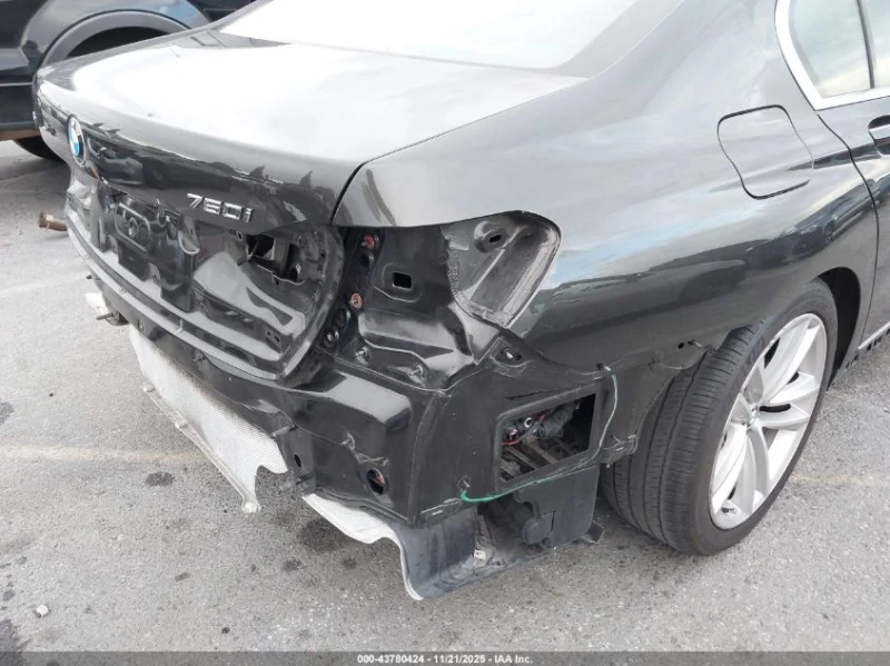 BMW 750 XDRIVE, снимка 15 - Автомобили и джипове - 53226195