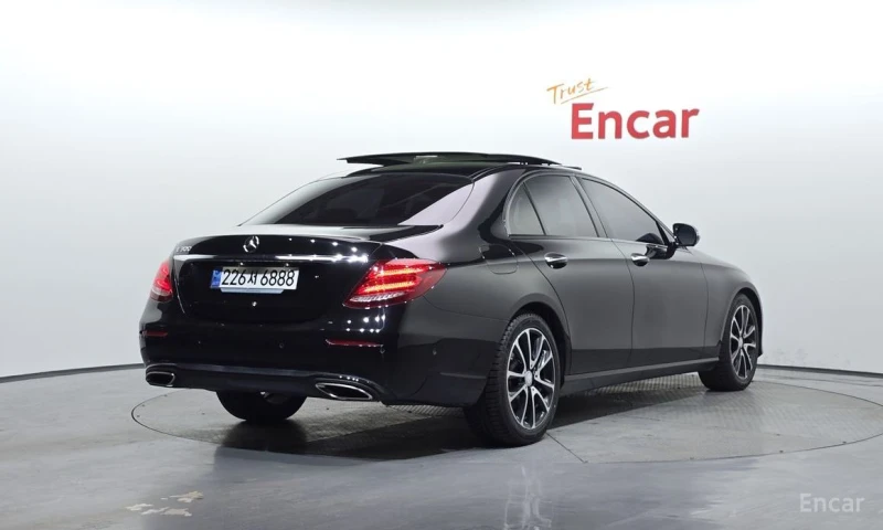 Mercedes-Benz C 300, снимка 2 - Автомобили и джипове - 53584598
