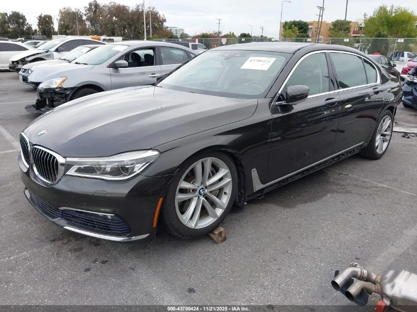 BMW 750 XDRIVE, снимка 1