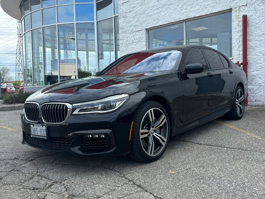 BMW 750 750i xDrive  CARFAX, снимка 1