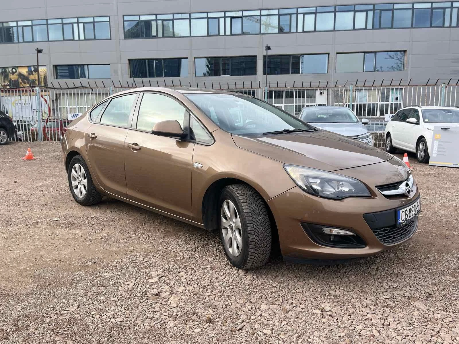 Opel Astra  - изображение 5