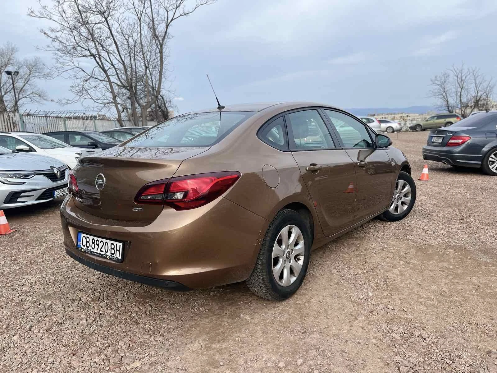 Opel Astra  - изображение 4