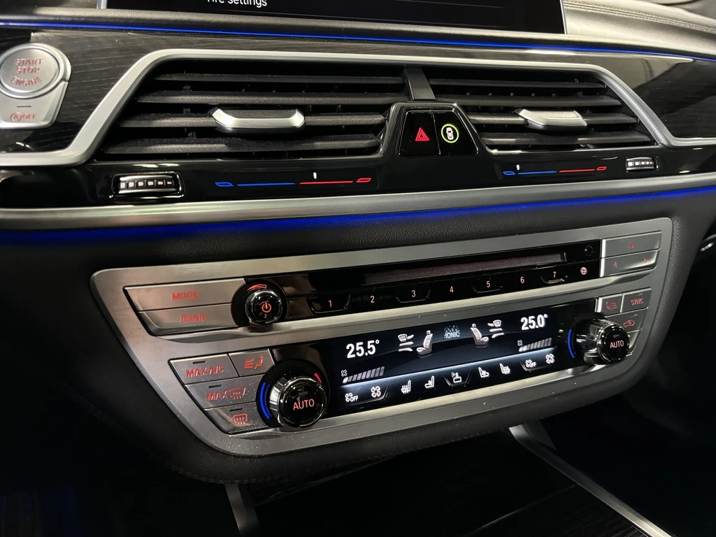 BMW 750 xDrive | Mobile.bg   11