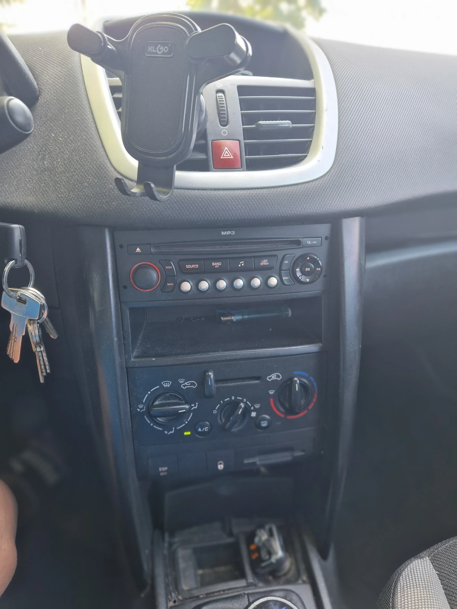 Peugeot 207 1.4 - изображение 6